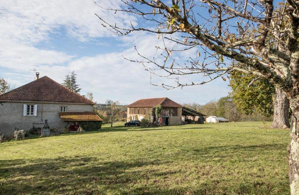 Maison gasconne de 160 m² sur 8900 m² avec vue sur les Pyrénées