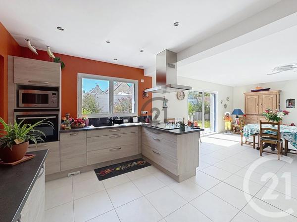 Maison à vendre  7 pièces - 190 m 2   LA TURBALLE  - 44