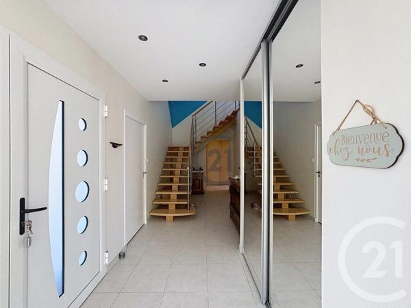 Maison à vendre  7 pièces - 190 m 2   LA TURBALLE  - 44