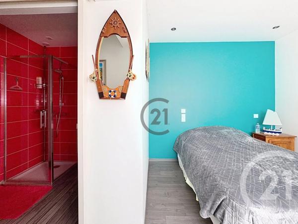 Maison à vendre  7 pièces - 190 m 2   LA TURBALLE  - 44