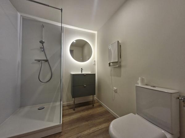 Maison de village 3 chambres entièrement rénovée à proximité de toutes les commodités