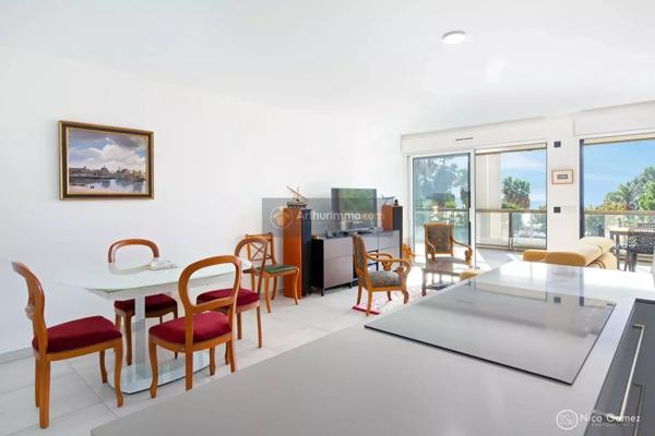 Vente Appartement 4 pièces 106 m2 à Saint-Raphaël