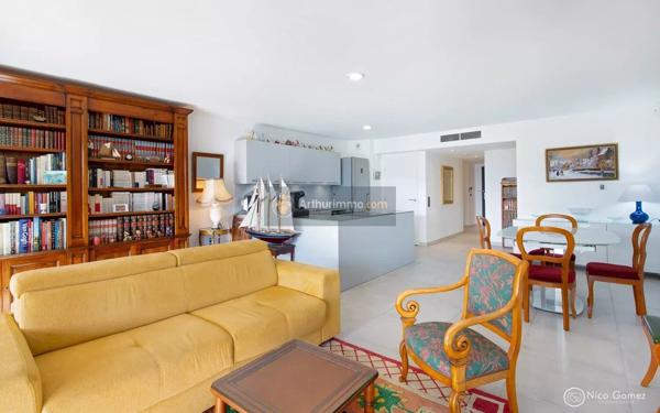 Vente Appartement 4 pièces 106 m2 à Saint-Raphaël