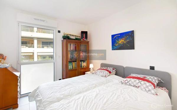 Vente Appartement 4 pièces 106 m2 à Saint-Raphaël