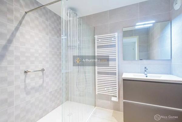 Vente Appartement 4 pièces 106 m2 à Saint-Raphaël