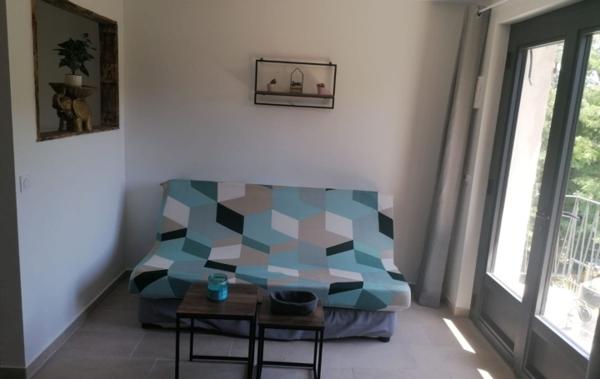 Vente Appartement P1 1 APPARTEMENT T1 + 1 CHAMBRE rénové(e) Vaison-la-romaine