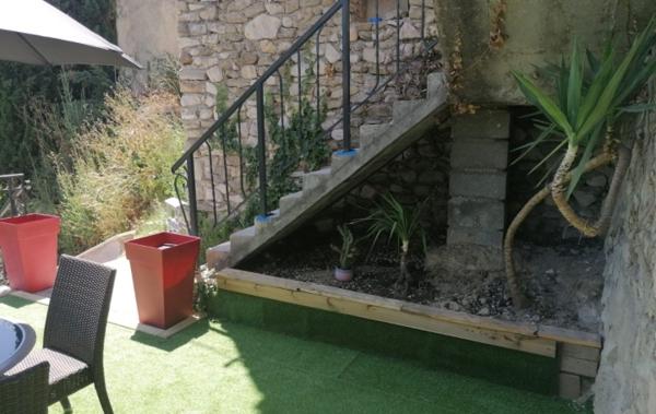 Vente Appartement P1 1 APPARTEMENT T1 + 1 CHAMBRE rénové(e) Vaison-la-romaine