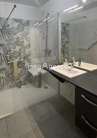 Maison à QUIMPERLE, 29300 - 6 pièces 216m²