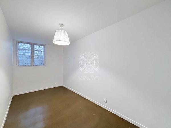 T5 de charme non meublé – quartier FOCH