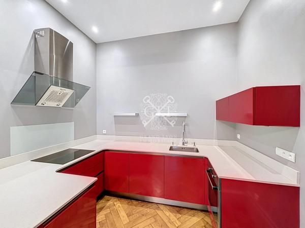 T5 de charme non meublé – quartier FOCH