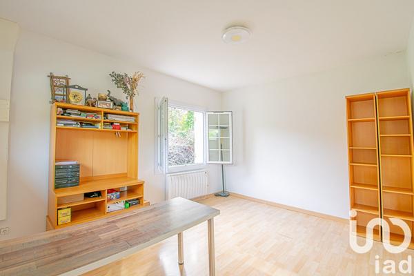 Maison 10 pièces de 278 m² à Créon (33670)