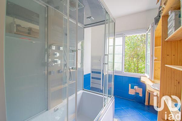 Maison 10 pièces de 278 m² à Créon (33670)