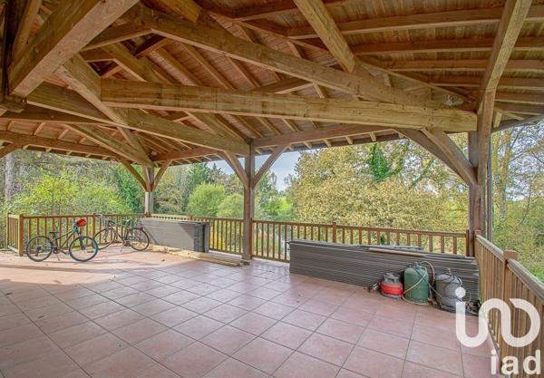 Maison 10 pièces de 278 m² à Créon (33670)