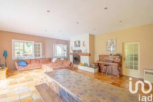 Maison 10 pièces de 278 m² à Créon (33670)