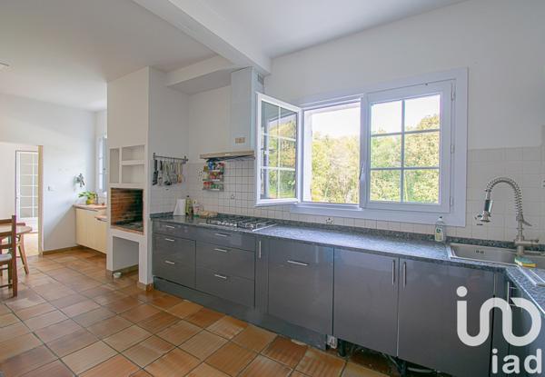 Maison 10 pièces de 278 m² à Créon (33670)