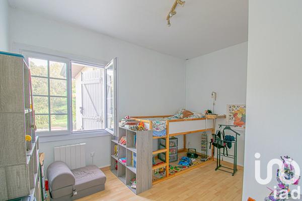 Maison 10 pièces de 278 m² à Créon (33670)