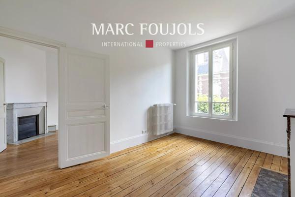 Maison familiale entièrement rénovée triangle d’or