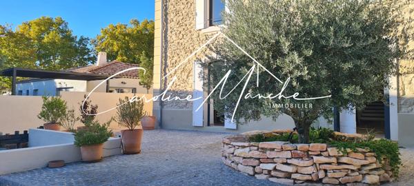 A Louer à COUDOUX - Grand Mas Provençal meublé de 320m² - 5 chambres - bureau - piscine