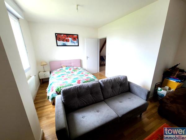 Maison
                                                                                                                                                                                                                                                                                                                        7 pièce(s)                                                                                                                                                                                                          4 chambre(s)                                                                                                                                                                                                          165  m²
