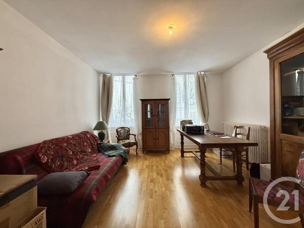 Appartement F3 à vendre  3 pièces - 88,08 m2 MOULINS - 03