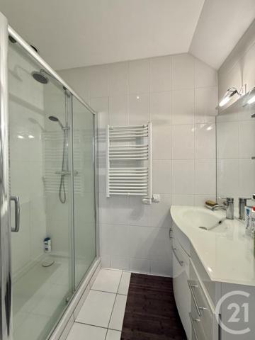 Appartement F3 à vendre  3 pièces - 88,08 m2 MOULINS - 03