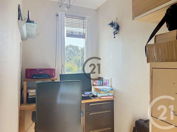 Immeuble à vendre  132 m 2   CROSSAC  - 44
