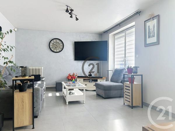 Immeuble à vendre  132 m 2   CROSSAC  - 44