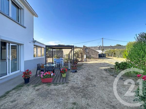 Immeuble à vendre  132 m 2   CROSSAC  - 44