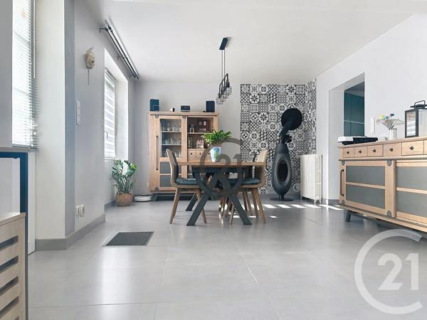Immeuble à vendre  132 m 2   CROSSAC  - 44