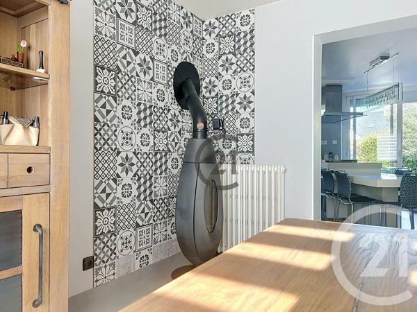 Immeuble à vendre  132 m 2   CROSSAC  - 44