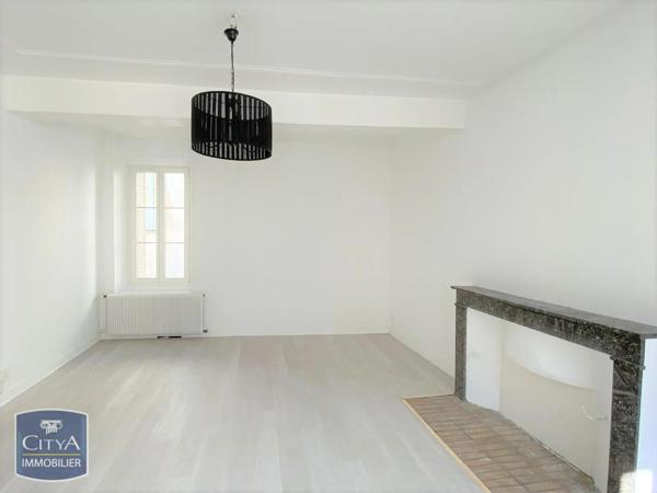 Appartement à louer 2 pièces 49.25m² Laon (02000)
