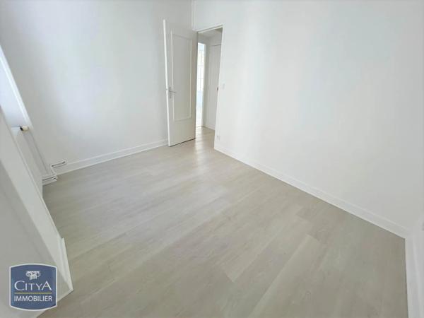 Appartement à louer 2 pièces 49.25m² Laon (02000)