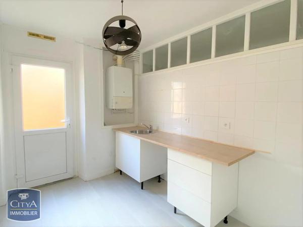 Appartement à louer 2 pièces 49.25m² Laon (02000)