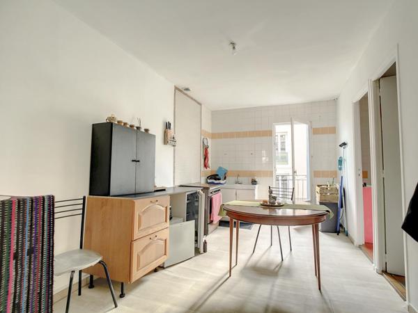 Lot de deux appartements dans petit immeuble – Centre-ville de Bédarieux