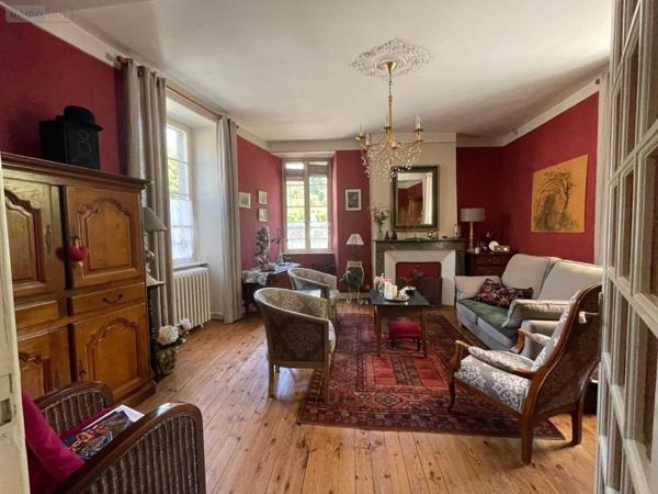 Maison à vendre à Mayenne en Mayenne (53100), ref : 046/752