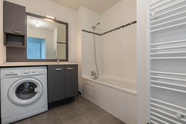 Appartement
         3 pièces
        - 58 m² Exclusivité 175 000 € *