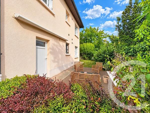 Maison à vendre  5 pièces - 105,50 m 2   RIOM  - 63