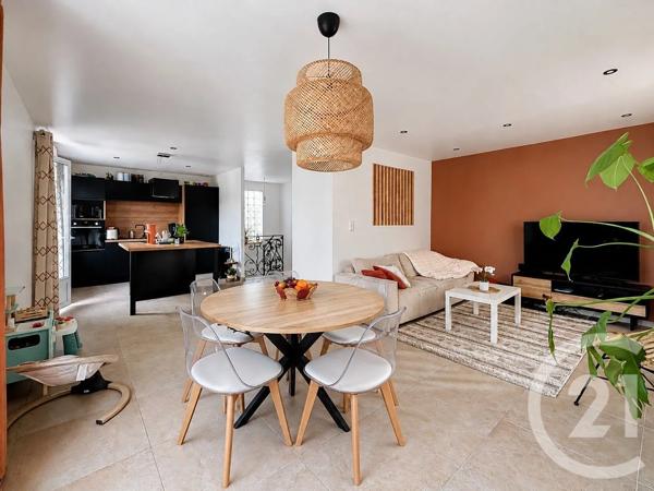 Maison à vendre  5 pièces - 105,50 m 2   RIOM  - 63