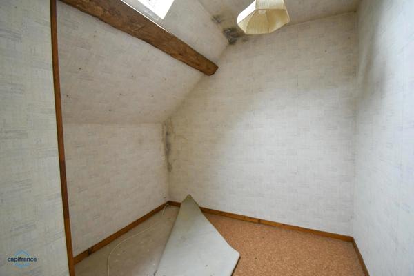 Maison à vendre 11 pièces LYE (36)