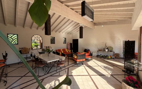 Maison à vendre    9 pièces • 235 m2 Saint-Sever