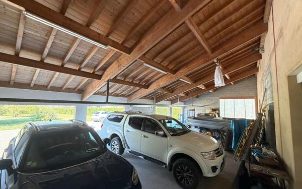 Maison à vendre    9 pièces • 235 m2 Saint-Sever