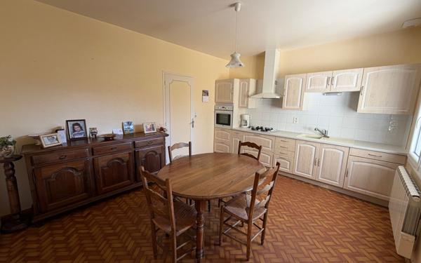 Maison à vendre    9 pièces • 235 m2 Saint-Sever