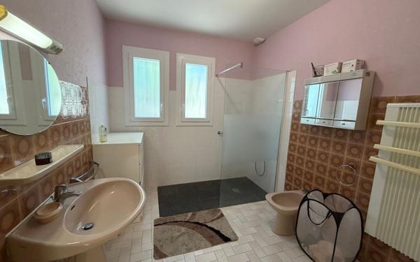 Maison à vendre    9 pièces • 235 m2 Saint-Sever