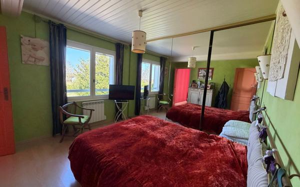Maison à vendre    9 pièces • 235 m2 Saint-Sever