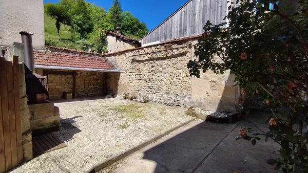 Maison à vendre BAR LE DUC - Surface habitable de 99 m² - garage - terrasse et terrain.