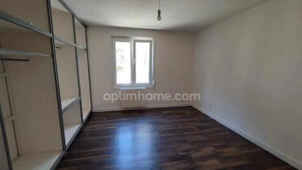 Maison à vendre BAR LE DUC - Surface habitable de 99 m² - garage - terrasse et terrain.