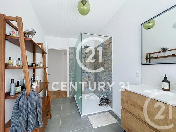 Maison à vendre  4 pièces - 92,66 m 2   GUINGAMP  - 22