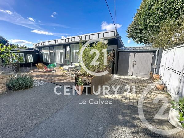 Maison à vendre  4 pièces - 92,66 m 2   GUINGAMP  - 22