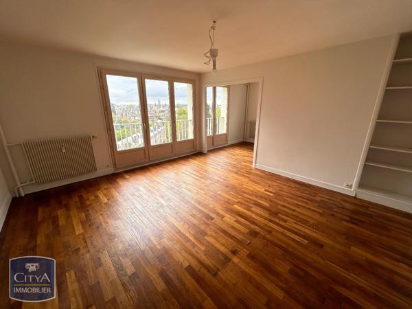 Location appartement Charleville-Mézières (08000) 4 pièces 77m²