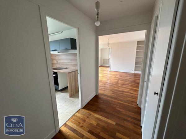 Location appartement Charleville-Mézières (08000) 4 pièces 77m²